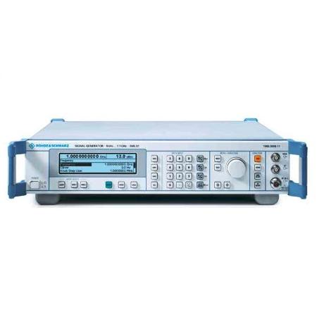 ROHDE & SCHWARZ SML-01 SML 1090-3000-11 LAT MPB measuring instruments